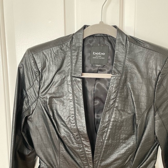 New Bebe Women's peplum black genuine leather blazer jacket XS - Picture 2 of 9